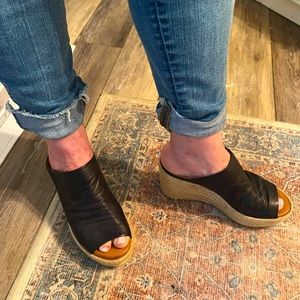 Inuivo platform sandals